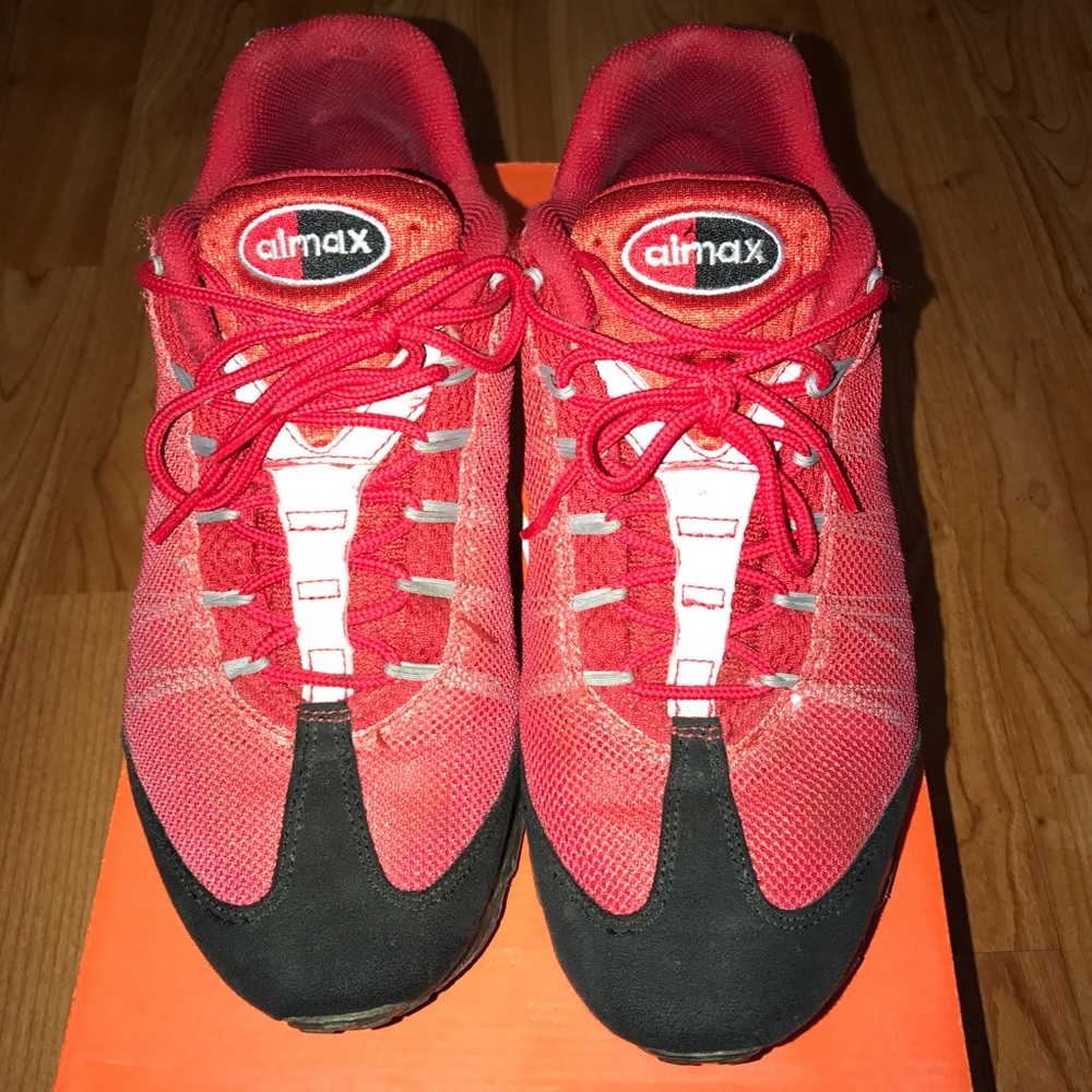 Nike Air Max 95 Dynamic Flywire sz 9.5